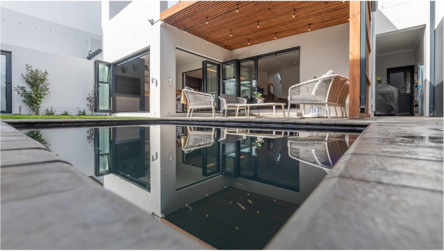4 Bedroom Property for Sale in Sandown Western Cape